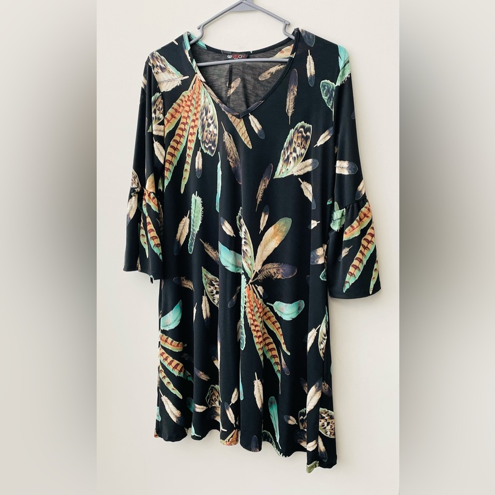 Vision USA Slip Dress / Tunic boho chic feathers print
